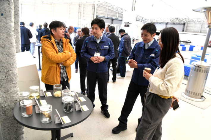 住友ゴム タイヤ材料技術勉強会 懇親風景